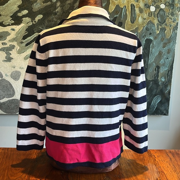 Size XL Sweater/Jacket - Picture 2 of 8